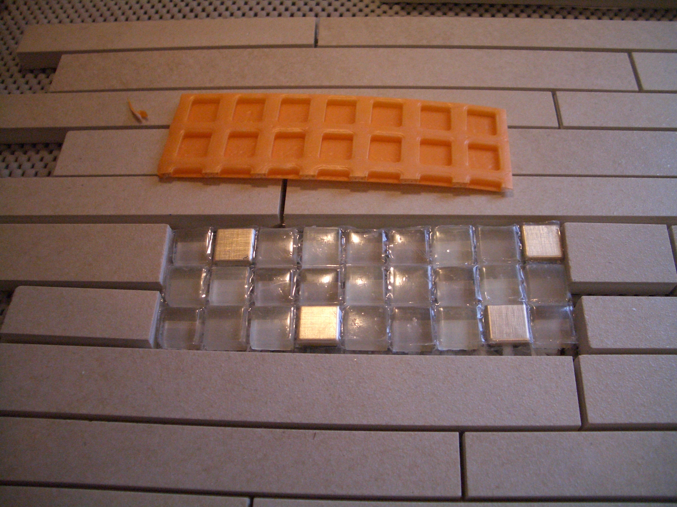 Setting different thicknesses of tile for inserts