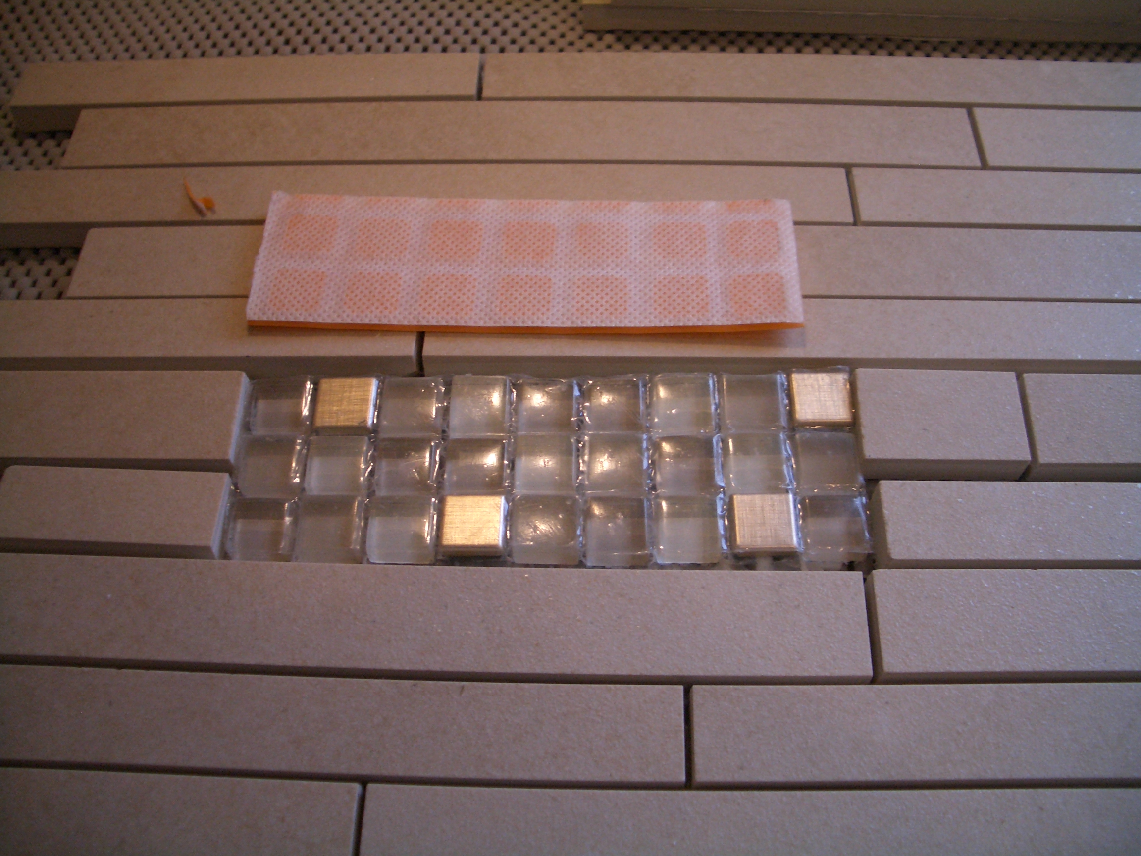 Setting different thicknesses of tile for inserts